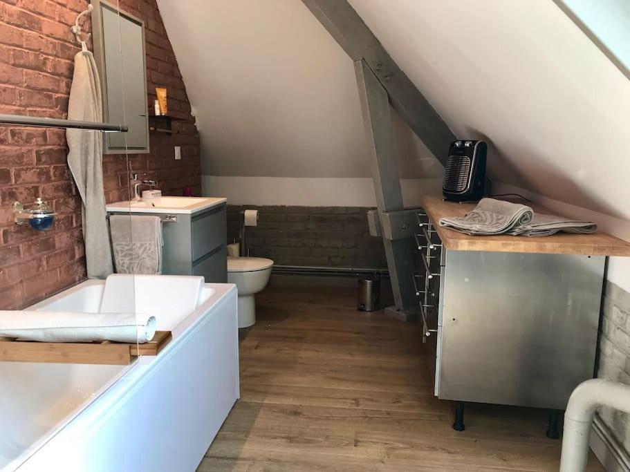 דירות Phalempin Atypique Style Loft מראה חיצוני תמונה